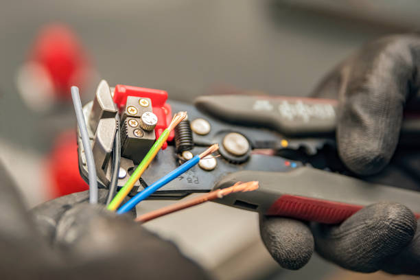 Best Industrial Electrical Services  in Burnsville, MN